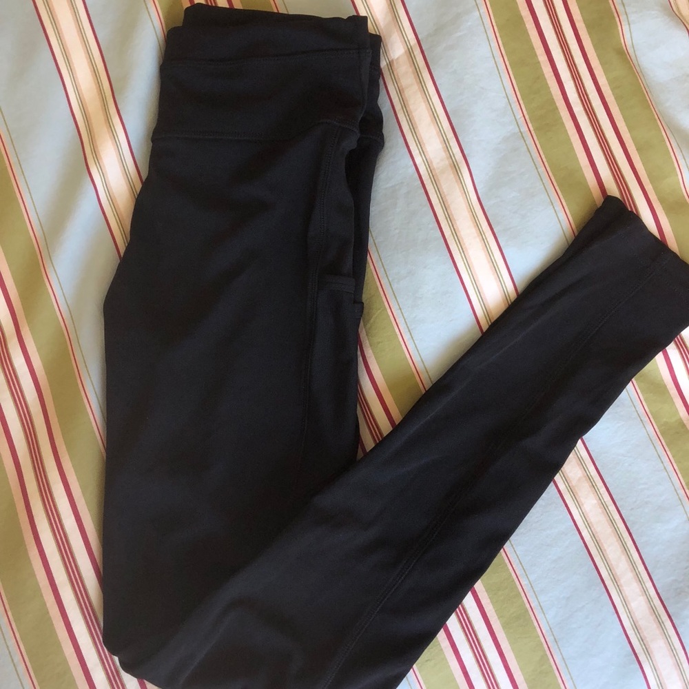 NWOT black L popfit leggings with pockets